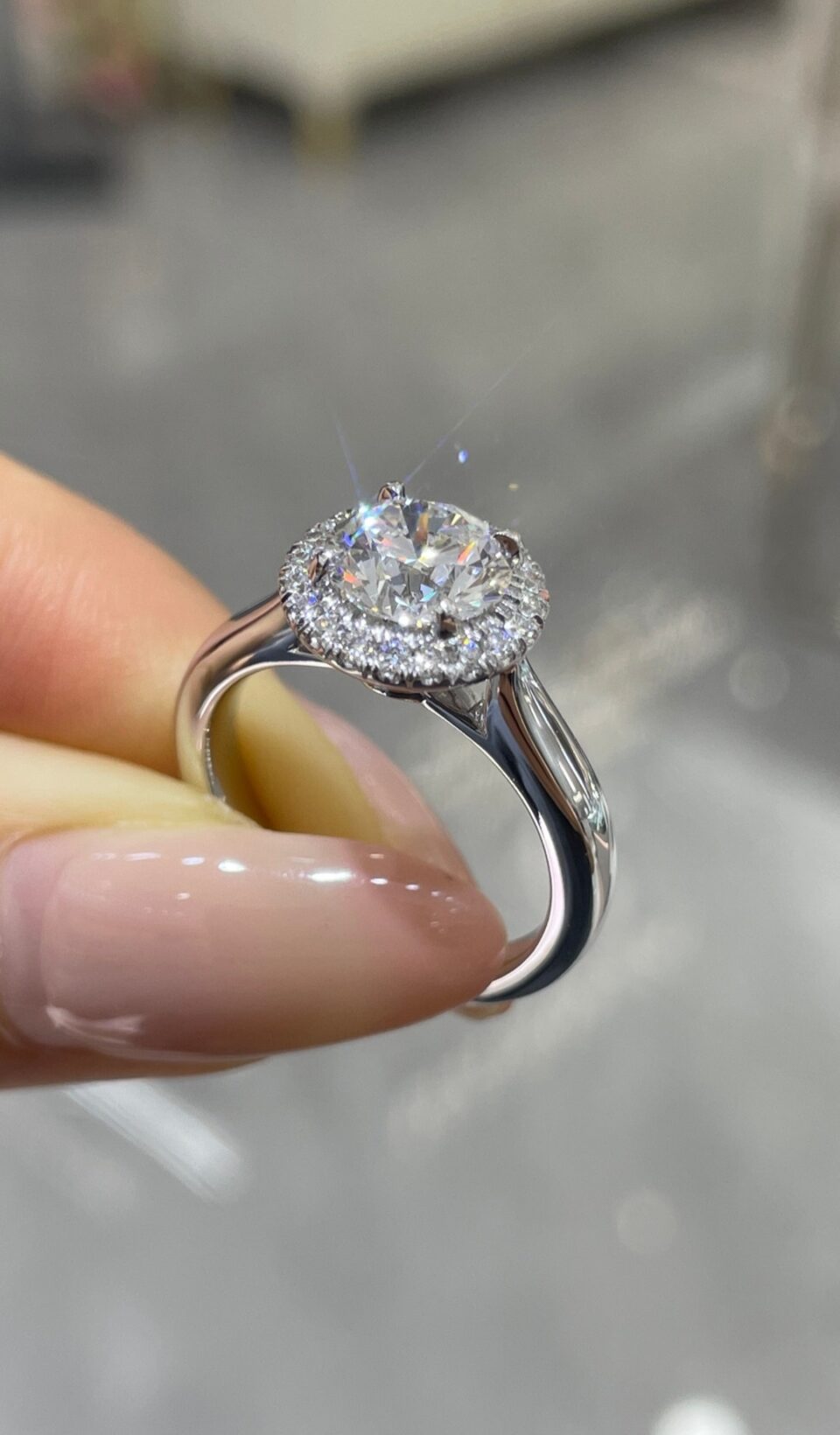 18K Gold 1.60 Carat Halo Diamond Ring