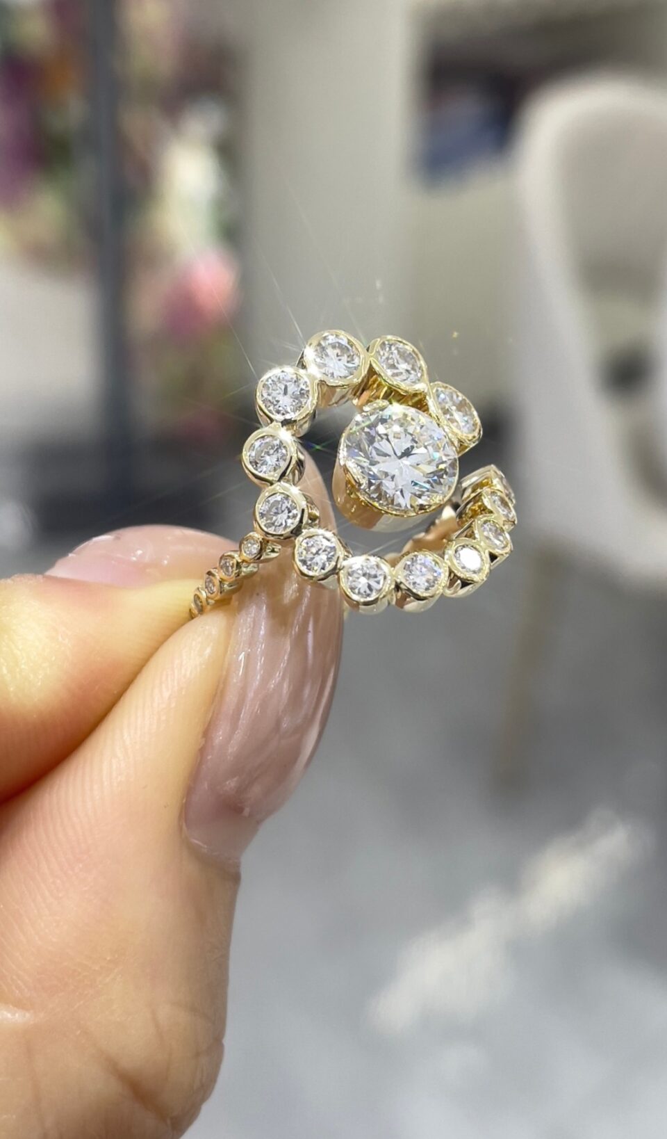 18K Yellow Gold 1.02 Carat Bubble Pavé Diamond Ring