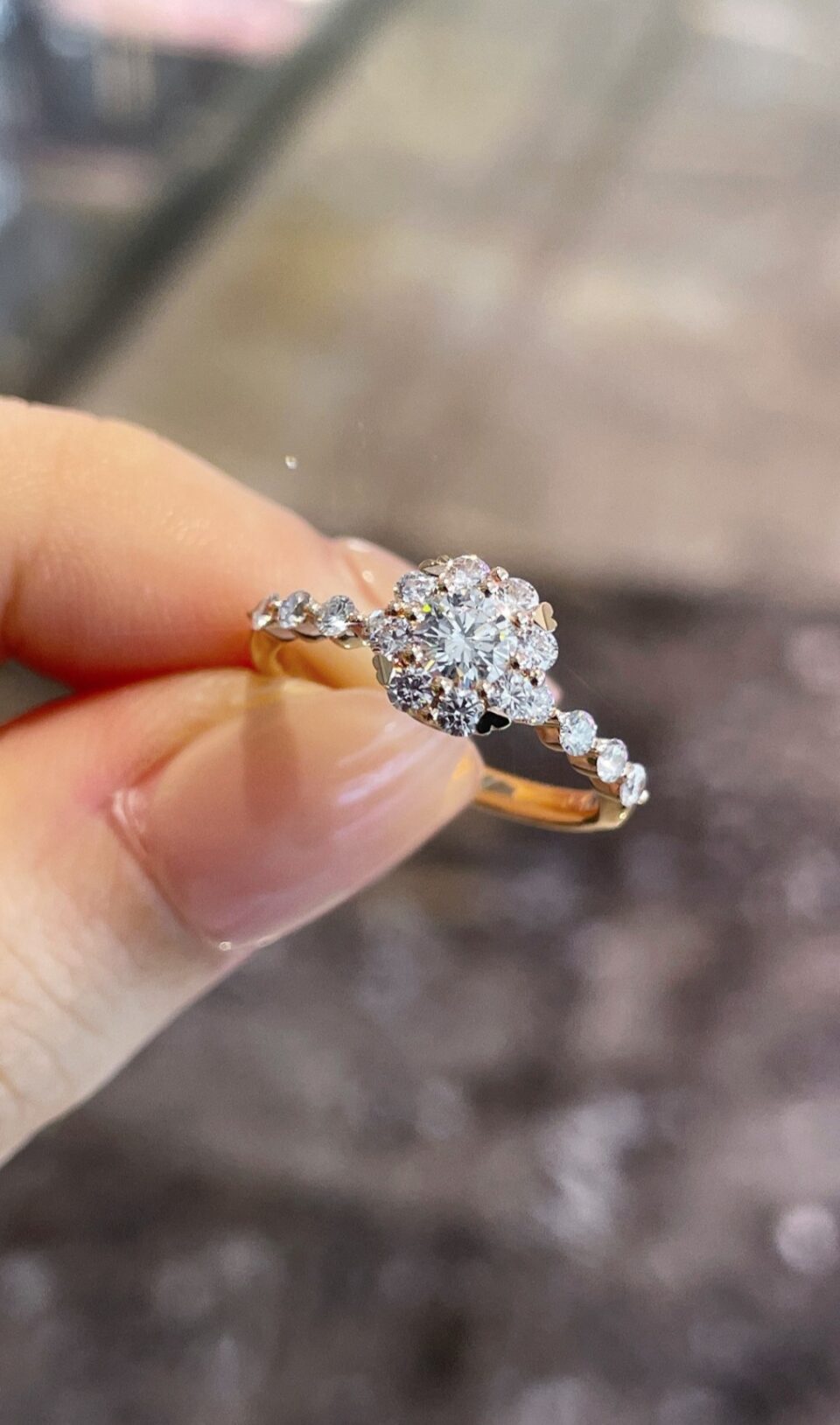 18K Gold 0.20 Carat 4-Prong Diamond Ring