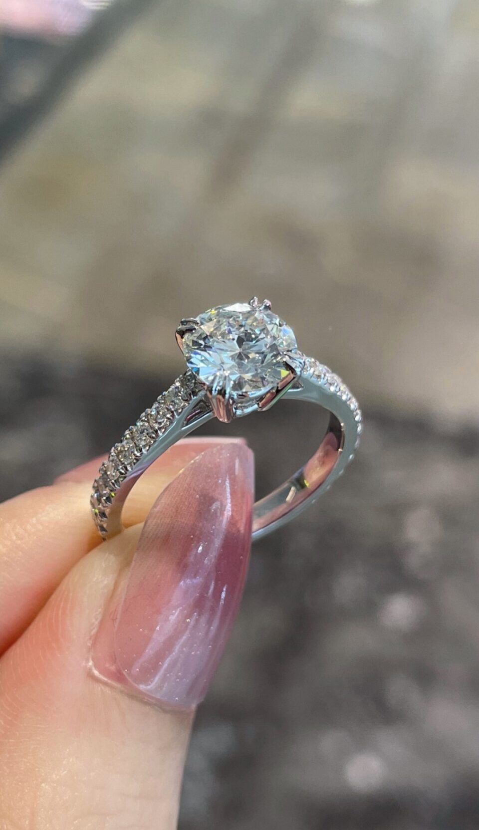 18K Gold 1.50 Carat 4-Prong Diamond Engagement Ring